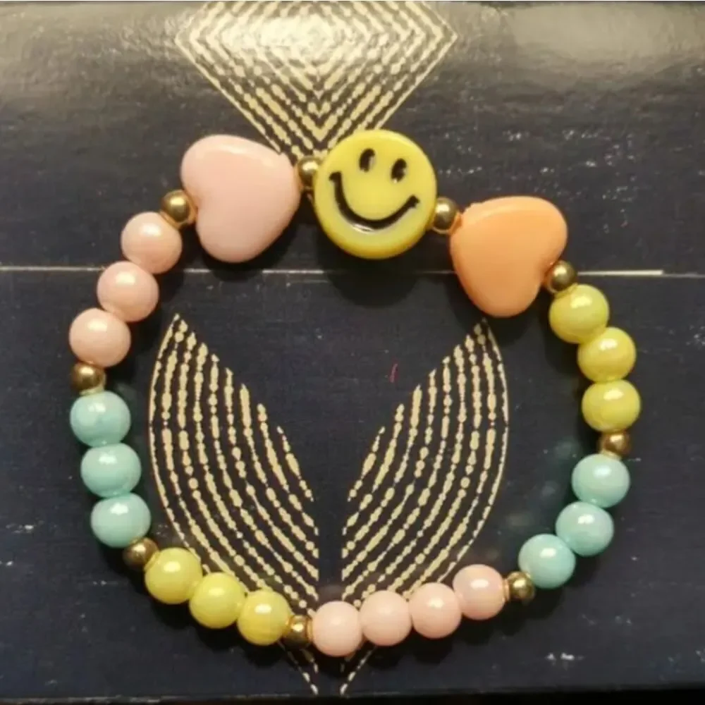 Girls rainbow happy face beaded bracelet